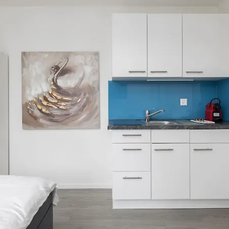 Urban Oasis With Queen Bed And View Be-49